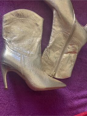 Chase + Chloe Metallic Gold Pointed-Toe Ankle Boots with Side Zip